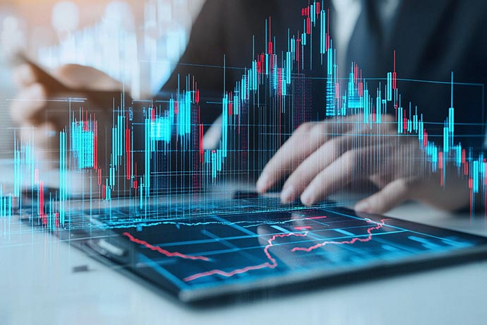 【美股收评】冰火两重天！特朗普言论刺激军工股大涨、科技股降温 非农和财报季双双来袭