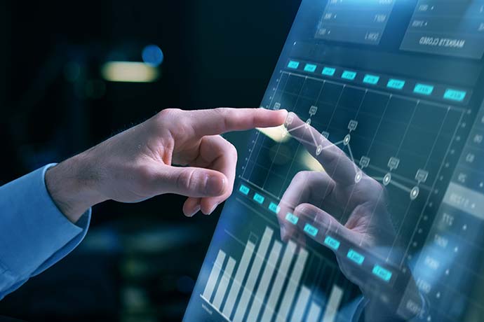 【美股收评】特朗普释放双重信号！恐慌指数升破30、美油2022年来首次站上100美元、美股涨跌不一